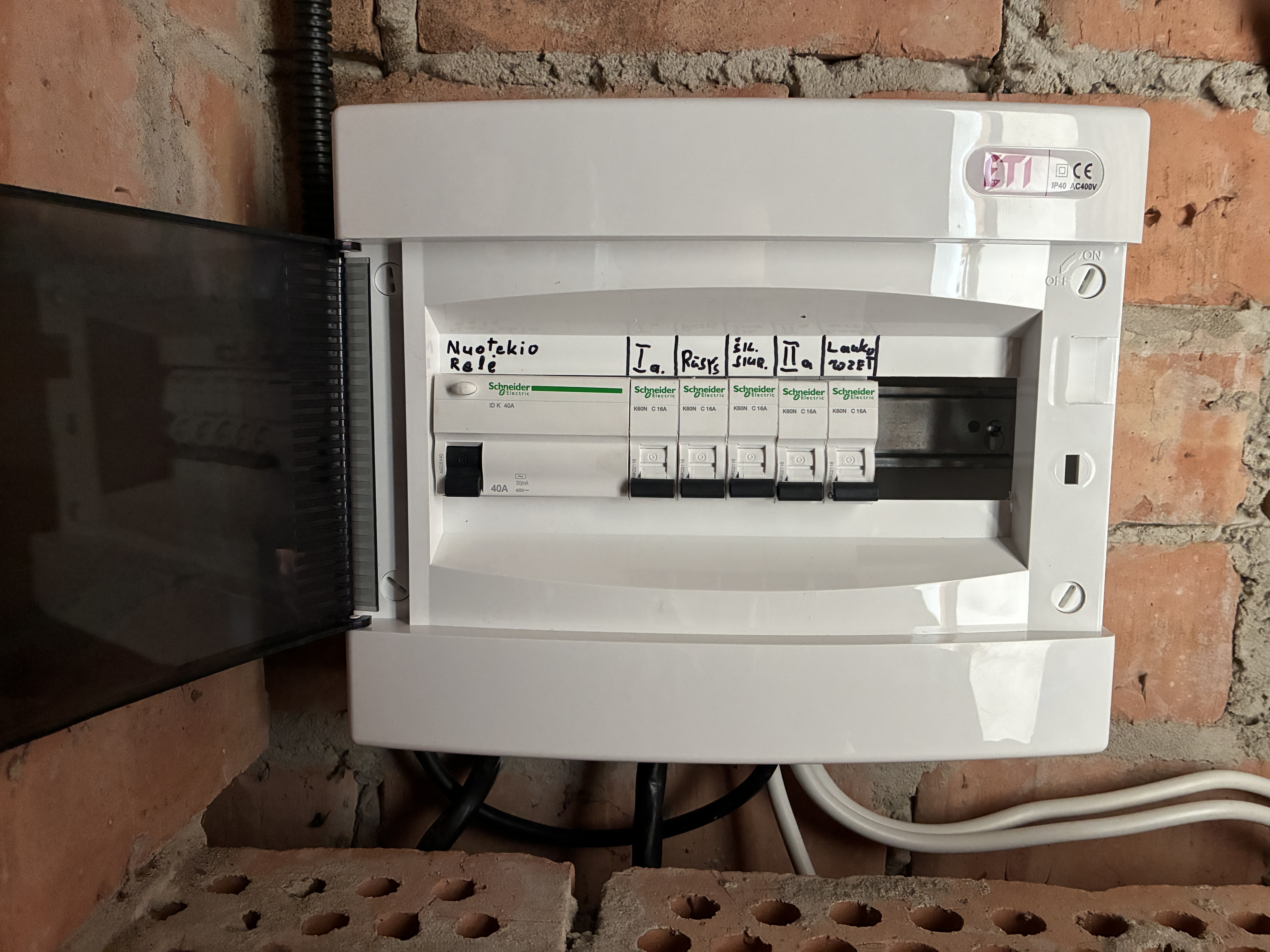 Modernizuotas elektros paskirstymo skydas